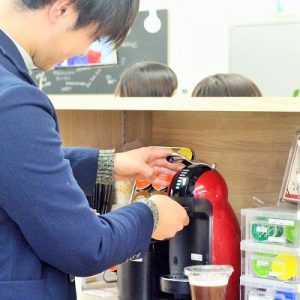 社内カフェコーナー設置!福利厚生の充実化!
