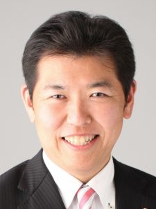 梅田修一氏